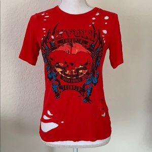 Revolt graphic tee with skulls